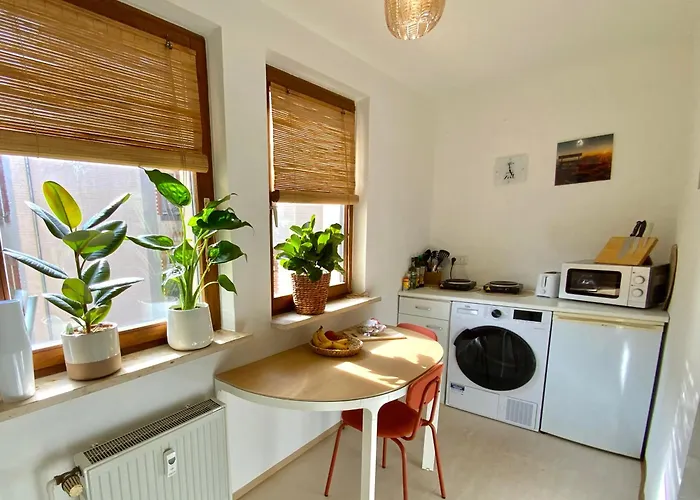 Ruhe & Charme - Family For 4 People, Self-check-in, Free Parking, U-bahn, Netflix * Нюрнберг