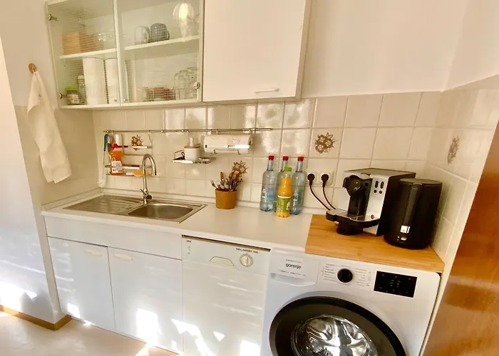 Ruhe & Charme - Family For 4 People, Self-check-in, Free Parking, U-bahn, Netflix Апартаменты *